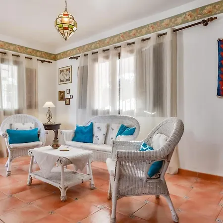 Guzman - Petra Villa