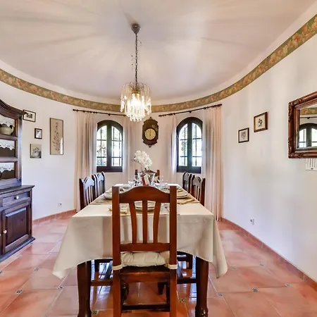 Guzman - Petra Benissa