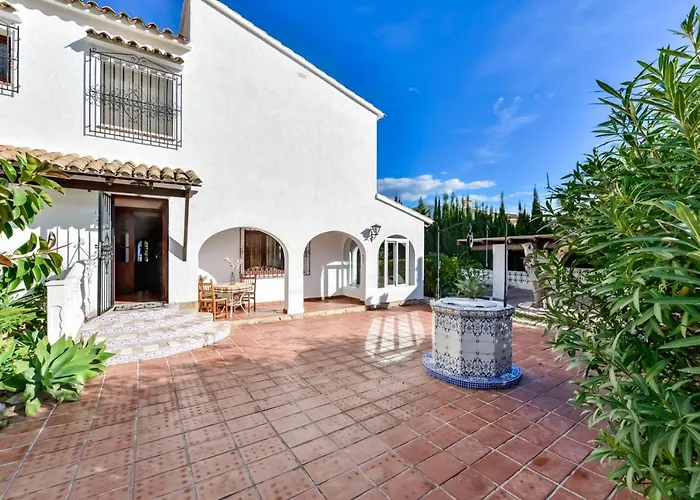 Willa Guzman - Petra Benissa