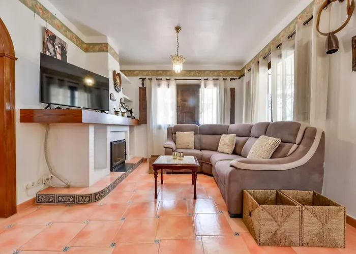 Willa Guzman - Petra *